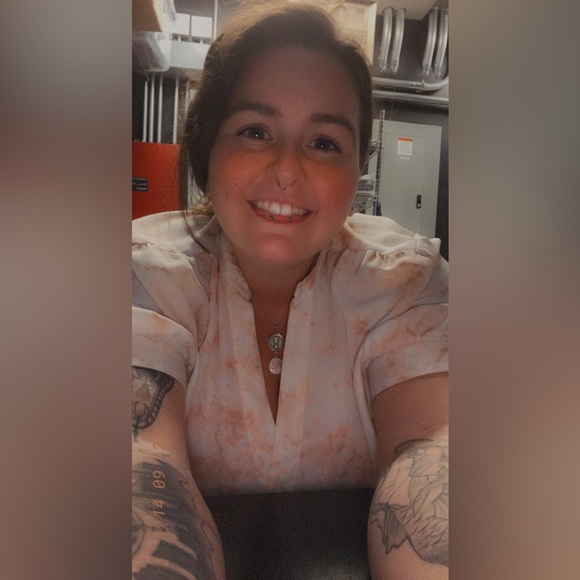 xoxo, Ami! 🖤 - Picture 2 of 8